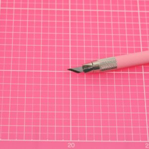 NT Cutter Resin Holder Art Knife, Pink Holder, 1 Knife (D-401P-P)