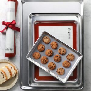 New Star Foodservice 36930 Commercial-Grade 18-Gauge Aluminum Sheet Pan/Bun Pan, 18" L x 26" W x 1" H (Full Size) Pack of 12 | Measure Oven (Recommended)