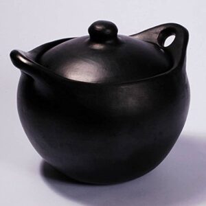 Ancient Cookware, Rounded Chamba Clay Soup Pot, Large, 6 Quarts