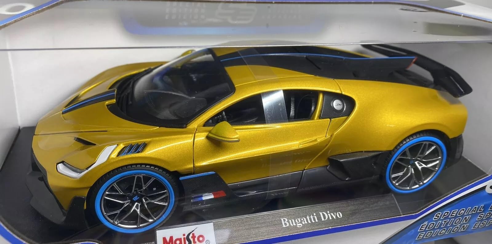 Maisto Bugatti Divo 1/18 Special Edition DieCast Car (Gold)