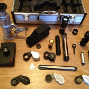 Gemologists' Travel/portable Lab Suitcase. Including Microscope, Dichroscope, Spectroscope, Chelsea Filter, Ruby Filter, Jadeite Filter, Polariscope, Darkfield Loupe, Uv Magnifier, Gem Refractometer, Polariscope, Conoscope, Refractive Index Liquid Oil, Ge