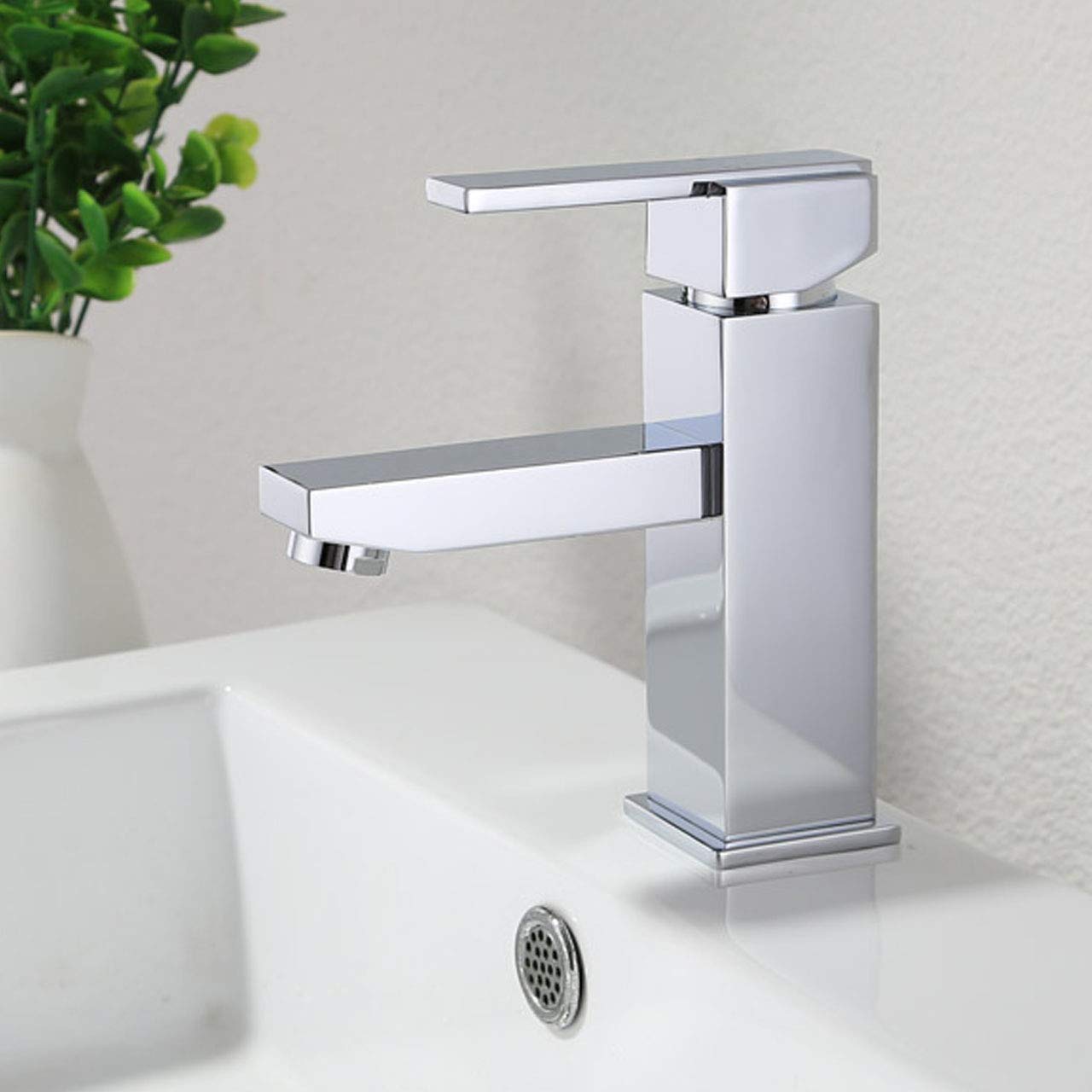 Dowell Single Hole Bathroom Faucet Lavatory Faucet Vanity Faucet,Chrome 8001 015 01