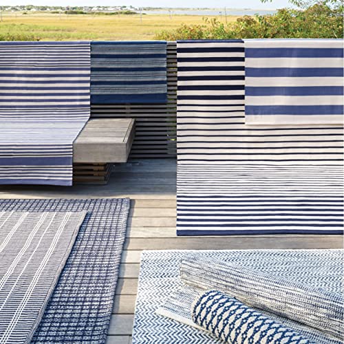 Dash and Albert Rugby Stripe Indoor/Outdoor Area Rug - 3' x 5' Denim - Striped Handwoven Washable Accent Rug - Durable, Lightweight, Fade Resistant, High Traffic Areas Sunroom, Deck, Kitchen, Patio