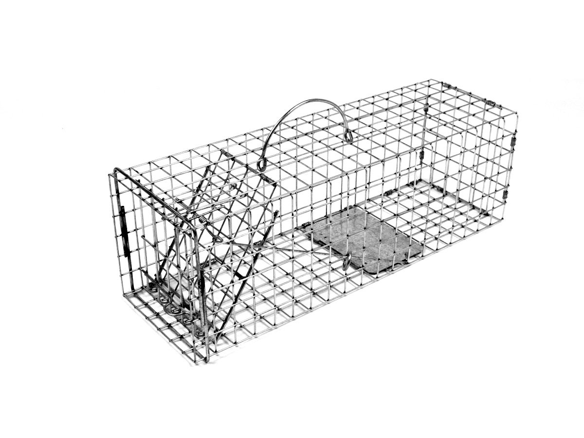 Tomahawk Live Trap Model 103 - Original Series Live Trap for Squirrels, Muskrats, Rats and Similar Size Animals