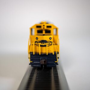 Bachmann Industries EMD GP40 DCC Equipped Locomotive Santa Fe #3508 HO Scale Train Car, Blue/Yellow