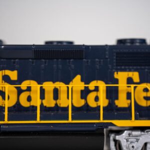 Bachmann Industries EMD GP40 DCC Equipped Locomotive Santa Fe #3508 HO Scale Train Car, Blue/Yellow