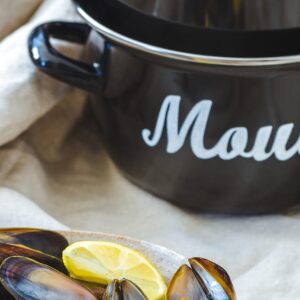 KitchenCraft World of Flavours Mussel Pot, Enamel, Large (25 cm)