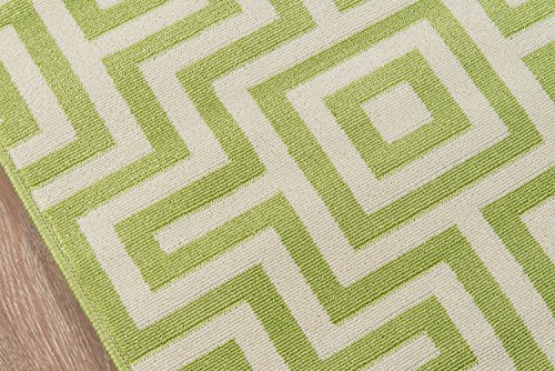 Momeni Rugs , Baja Collection Contemporary Indoor & Outdoor Area Rug, Easy to Clean, UV protected & Fade Resistant, 2'3" x 7'6" Runner, Green