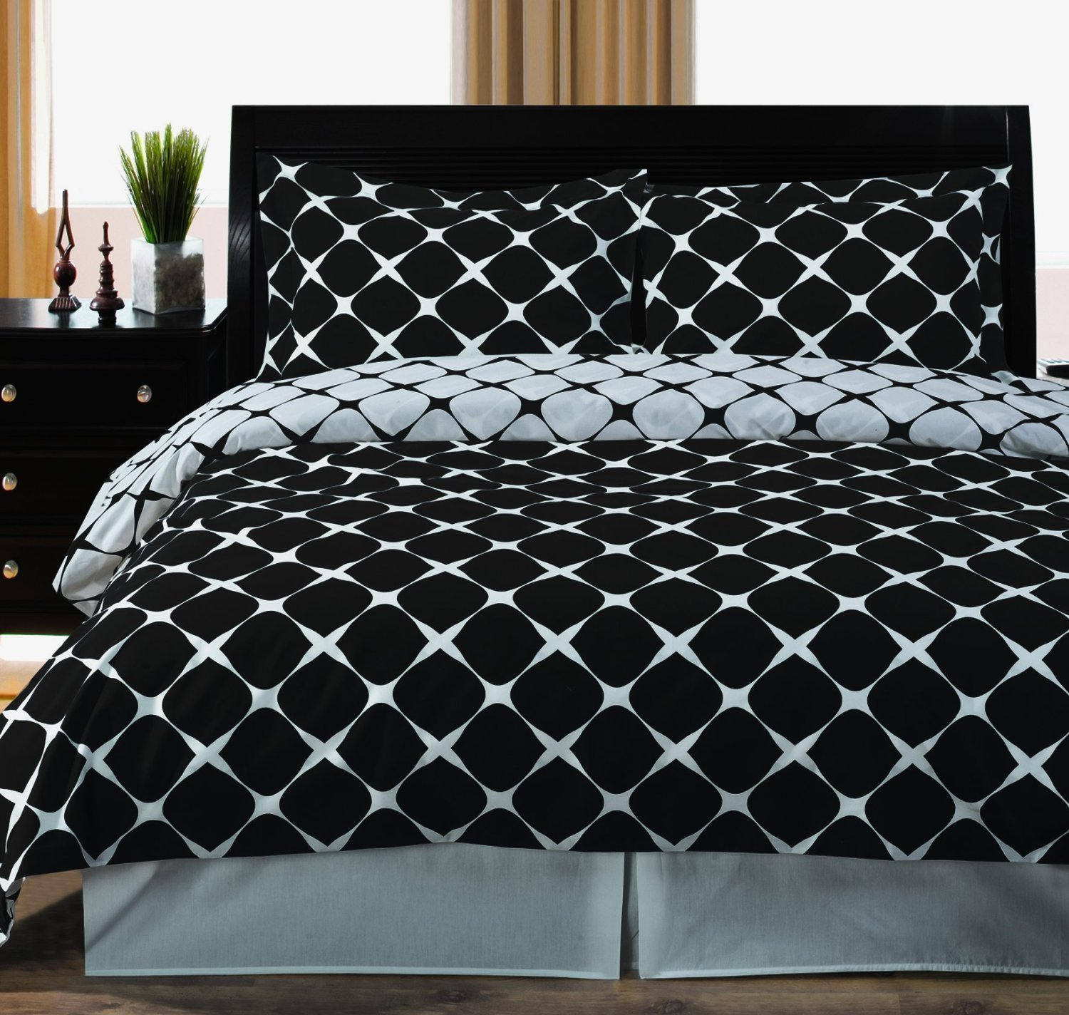 King/Cal-King Bloomingdale 3pc Duvet Cover Set Black & White, Duvet Cover Set