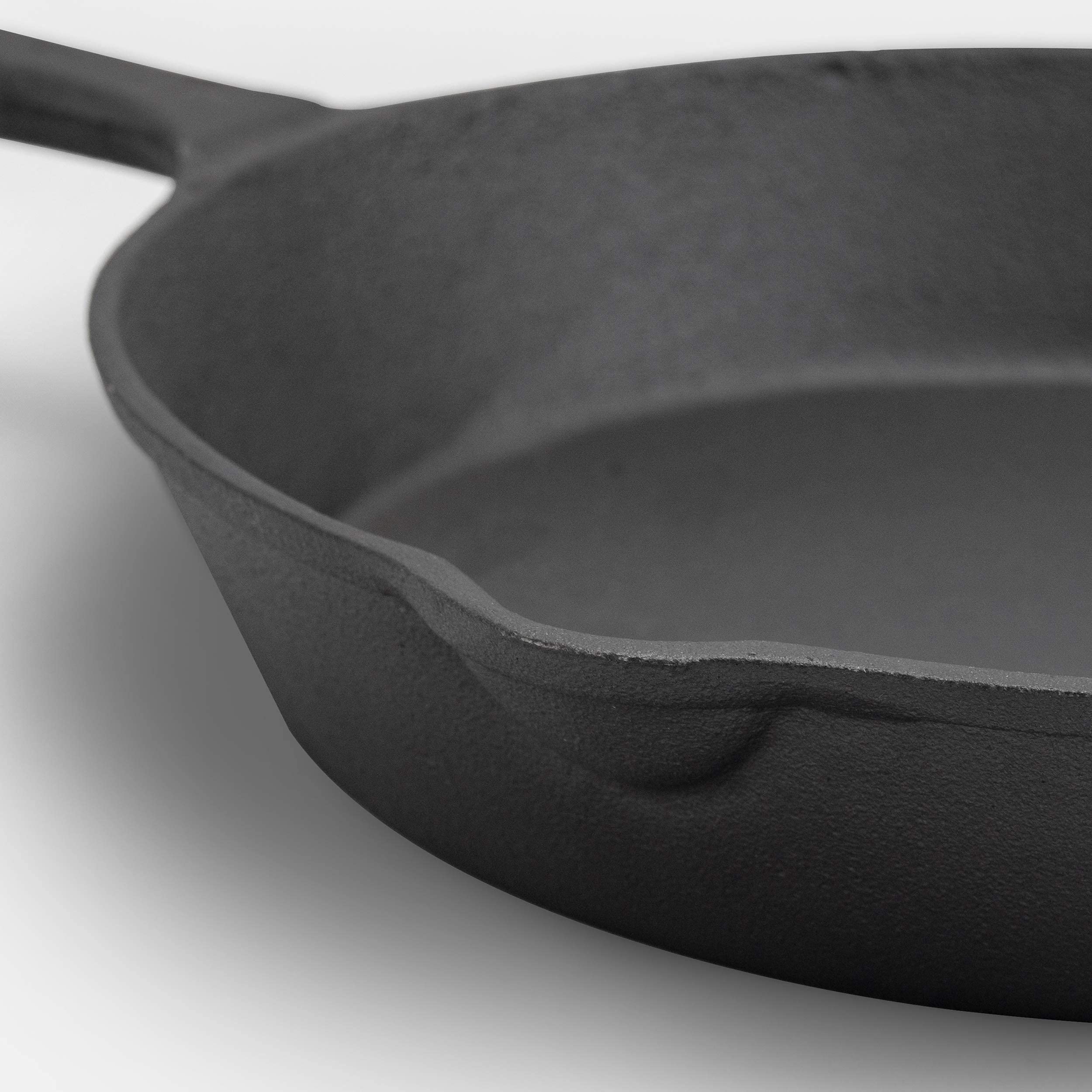 ExcelSteel Durable Kitchenware Perfect for Home Stovetop and Delicious Outdoor Cooking 10" Cast Iron Skillet, Black