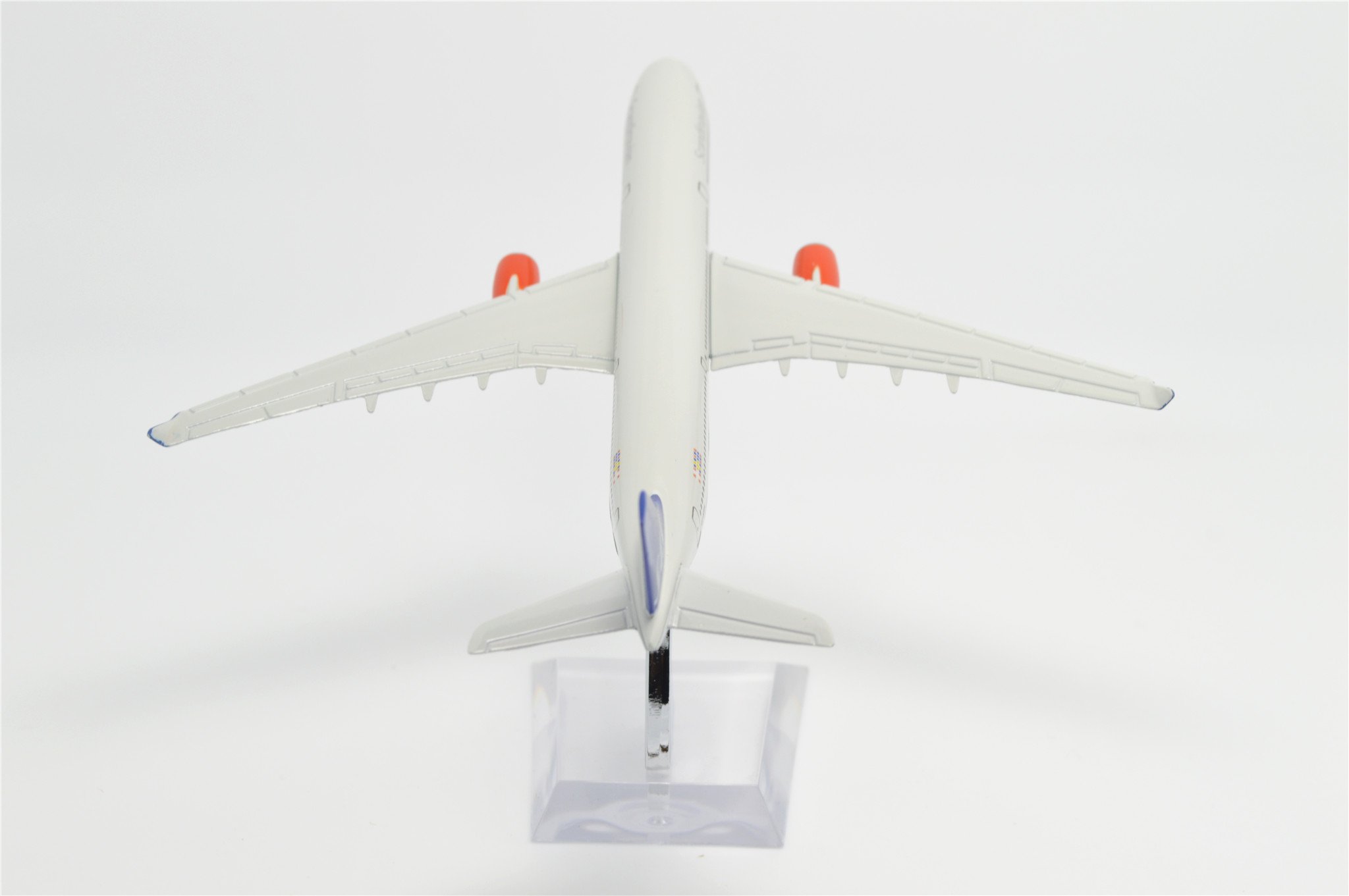 TANG DYNASTY(TM) 1:400 16cm Air Bus A330 Scandinavian Airlines SAS Metal Airplane Model Plane Toy Plane Model