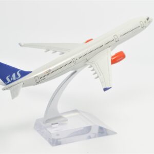 TANG DYNASTY(TM) 1:400 16cm Air Bus A330 Scandinavian Airlines SAS Metal Airplane Model Plane Toy Plane Model