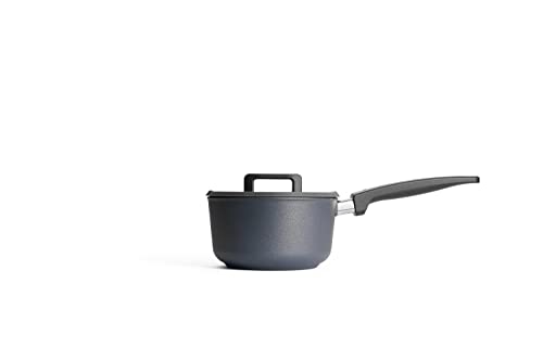 Woll Concept Plus Cast Saucepan with Lid and Sturdy Handle / 9 cm Deep / 18 cm Diameter / 2 Litres / Suitable for Induction Cookers