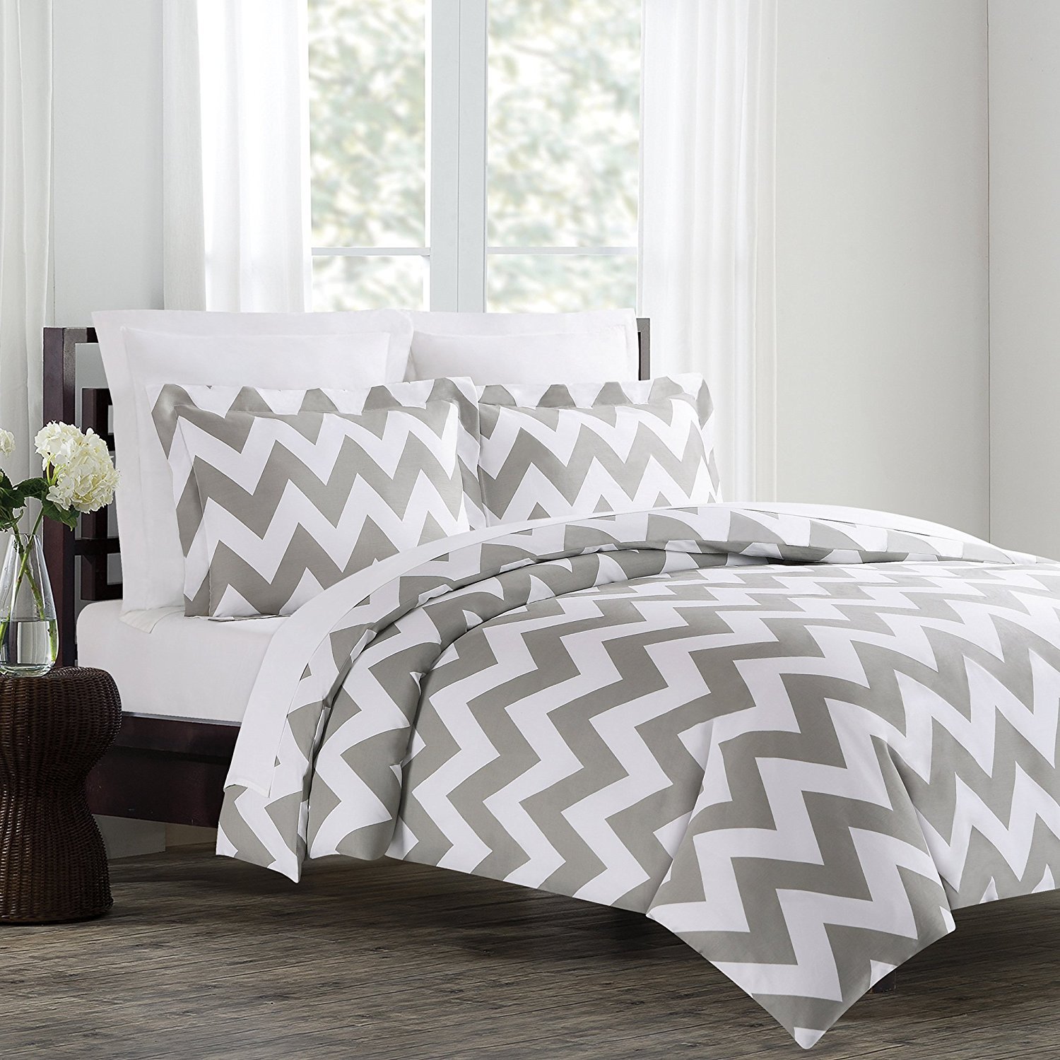 Echelon Home Chevron Duvet Cover Set, Full/Queen, Feather Gray