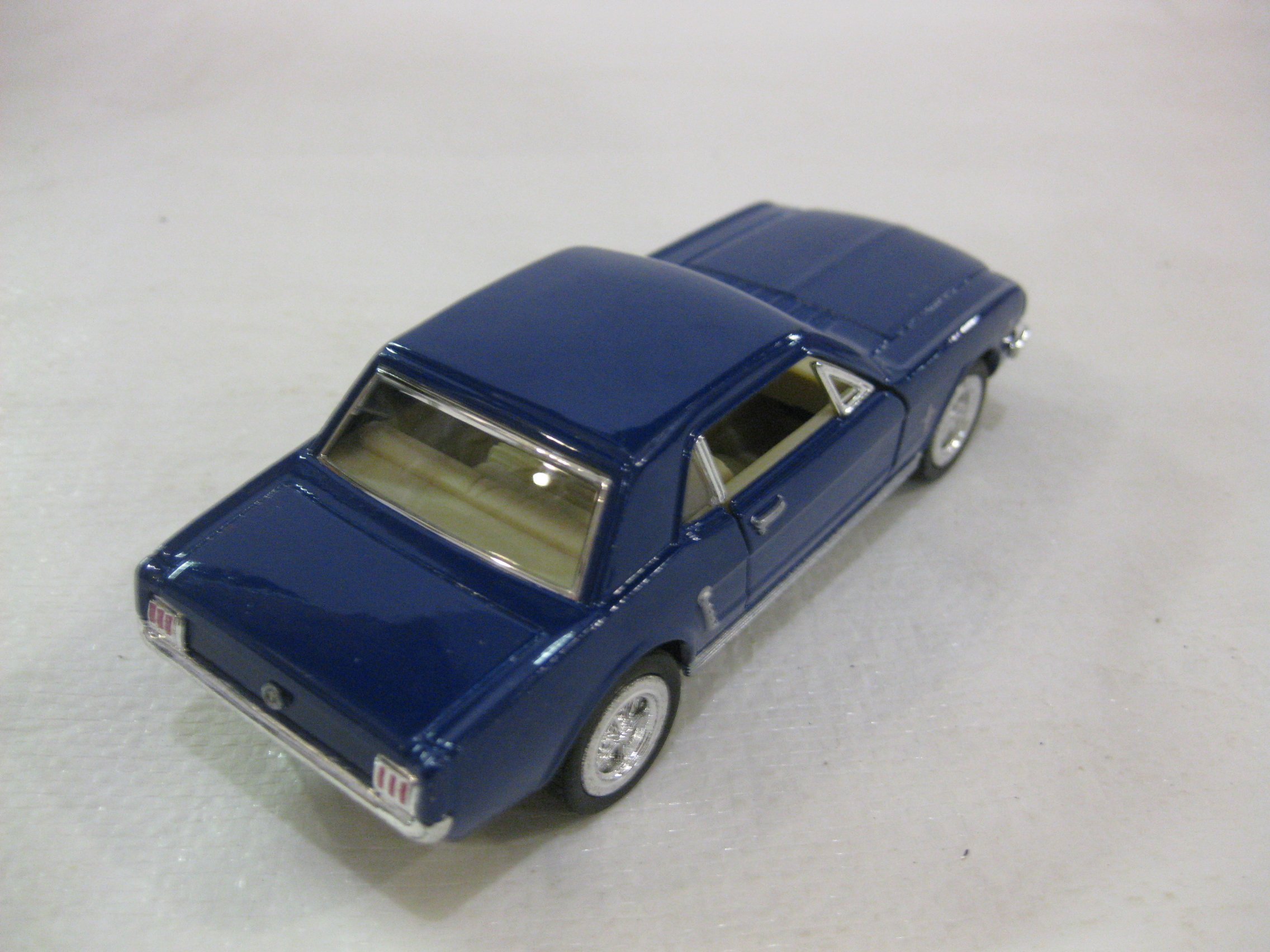 KiNSMART 1964 1/2 Ford Mustang 5" 1:36 Scale Die Cast Metal Model Toy Car Blue