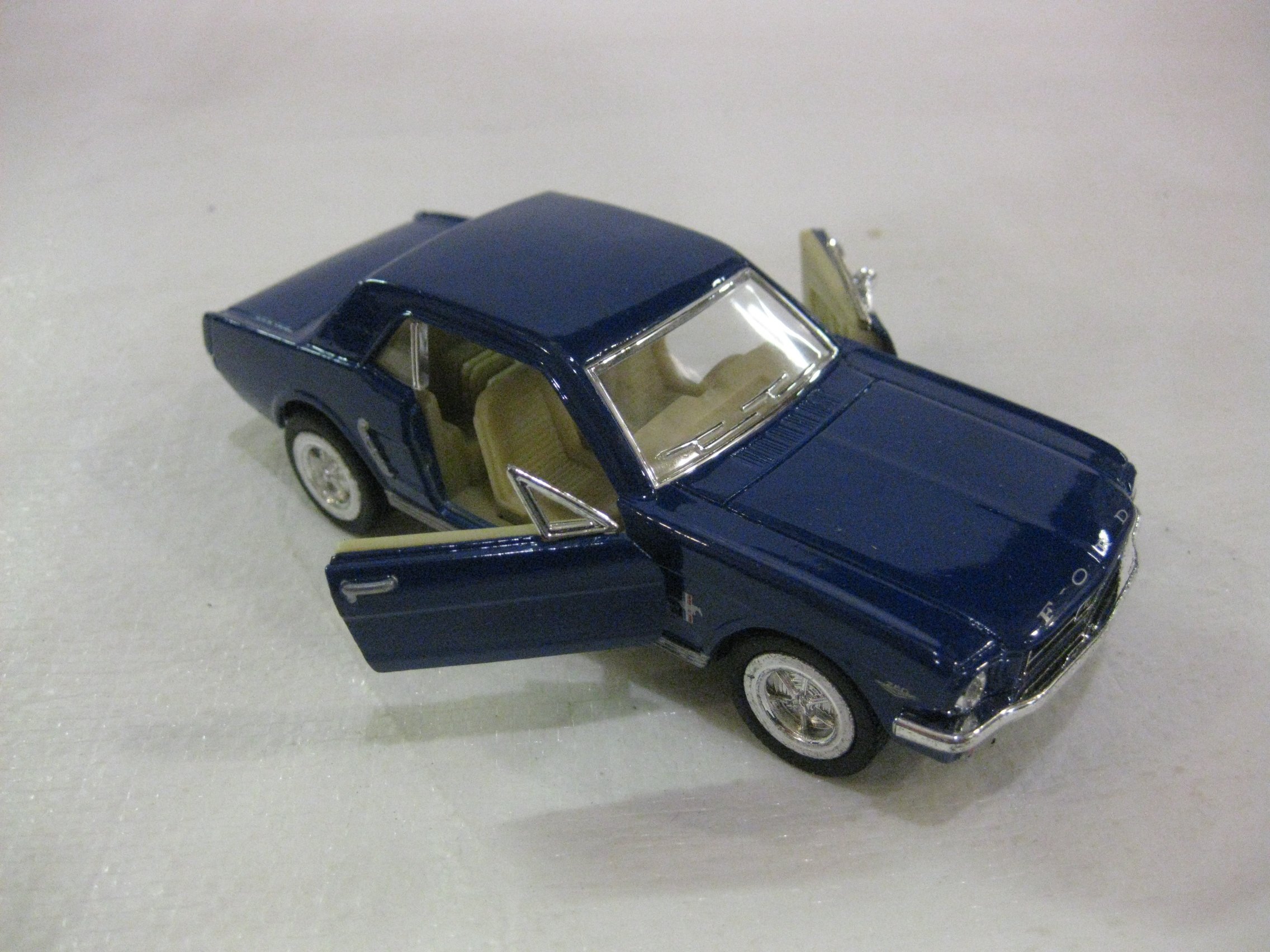 KiNSMART 1964 1/2 Ford Mustang 5" 1:36 Scale Die Cast Metal Model Toy Car Blue