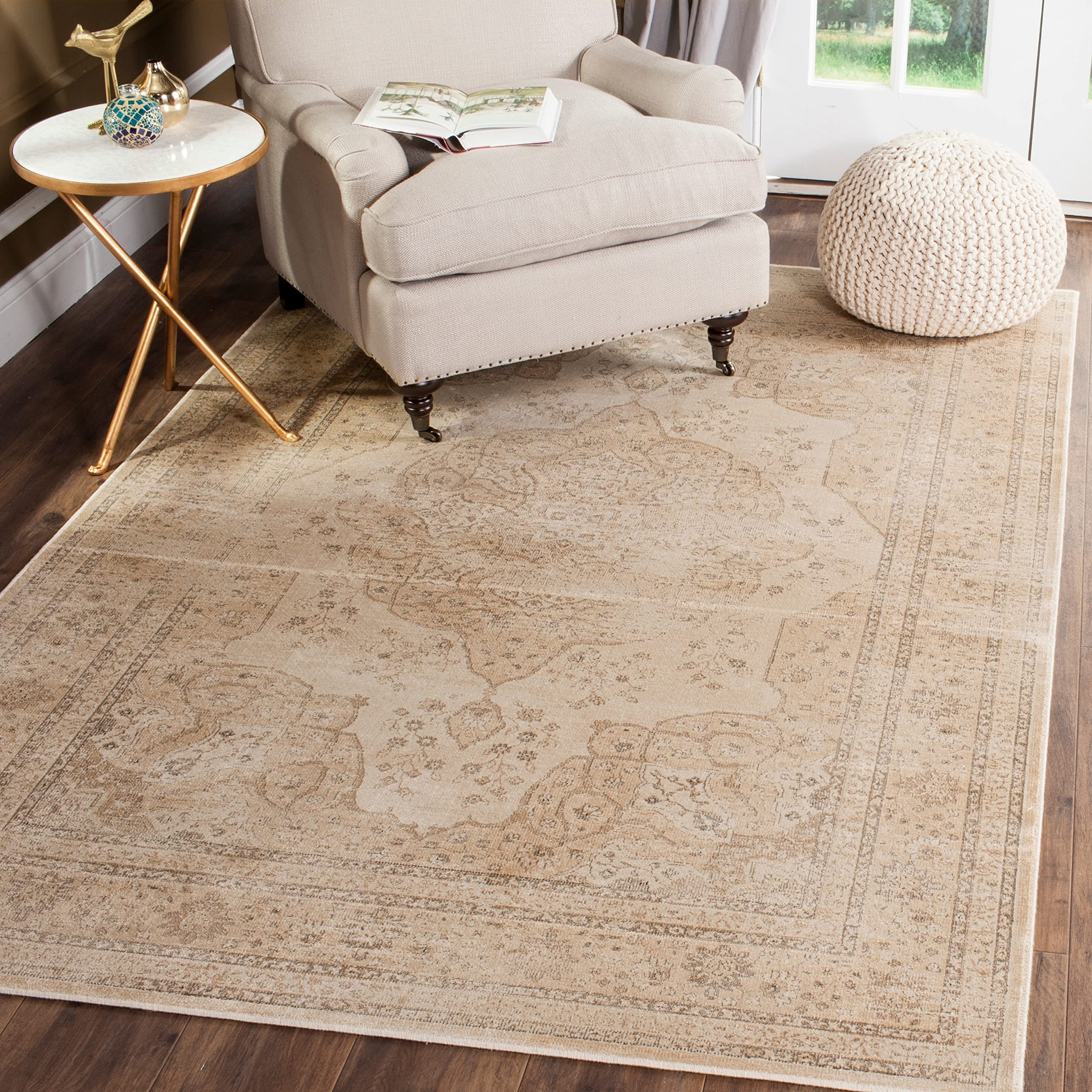 SAFAVIEH Vintage Collection Area Rug - 9' x 12', Grey & Multi, Oriental Traditional Distressed Viscose Design, Ideal for High Traffic Areas in Living Room, Bedroom (VTG158-770)