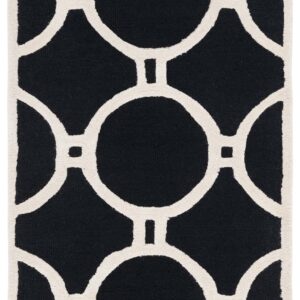 SAFAVIEH Cambridge Collection Accent Rug - 2' x 3', Black & Ivory, Handmade Moroccan Wool, Ideal for High Traffic Areas in Entryway, Living Room, Bedroom (CAM145E)