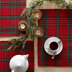 DII Farmhouse Christmas Plaid Dining Table & Kitchen Décor, Holiday Placemat Set, 13x19, Red & Green, 6 Count