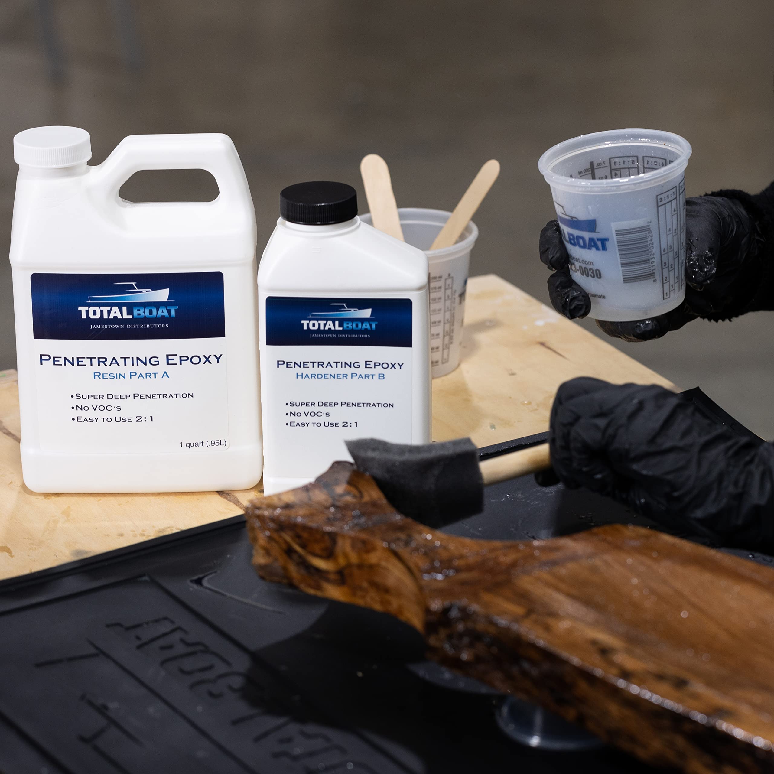 TotalBoat Clear Penetrating Epoxy Wood Sealer Stabilizer for Rot Repair and Restoration (Quart, Traditional)