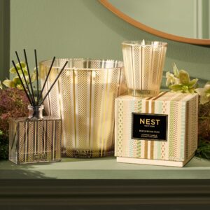 NEST New York Holiday Scented Grand Candle