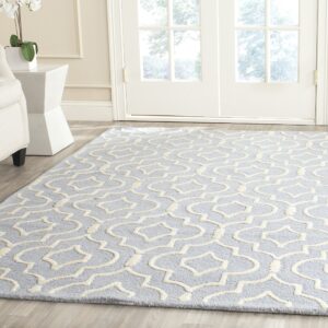 SAFAVIEH Cambridge Collection Area Rug - 9' x 12', Light Blue & Ivory, Handmade Moroccan Wool, Ideal for High Traffic Areas in Living Room, Bedroom (CAM141A)