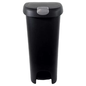 Hefty Lockable Step On Trash Can, 12 Gallon, Black, 2/Pack (HFTCOM225807545)