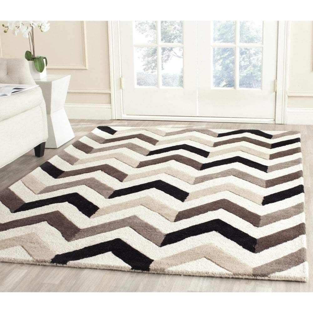 SAFAVIEH Cambridge Collection Area Rug - 8' x 10', Ivory & Black, Handmade Chevron Wool, Ideal for High Traffic Areas in Living Room, Bedroom (CAM580C)