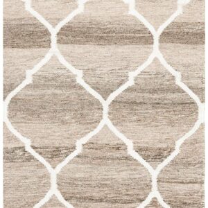 SAFAVIEH Natural Kilim Collection Accent Rug - 2' x 3', Light Grey & Ivory, Handmade Moroccan Boho Trellis Wool & Viscose, Ideal for High Traffic Areas in Entryway, Living Room, Bedroom (NKM317A)