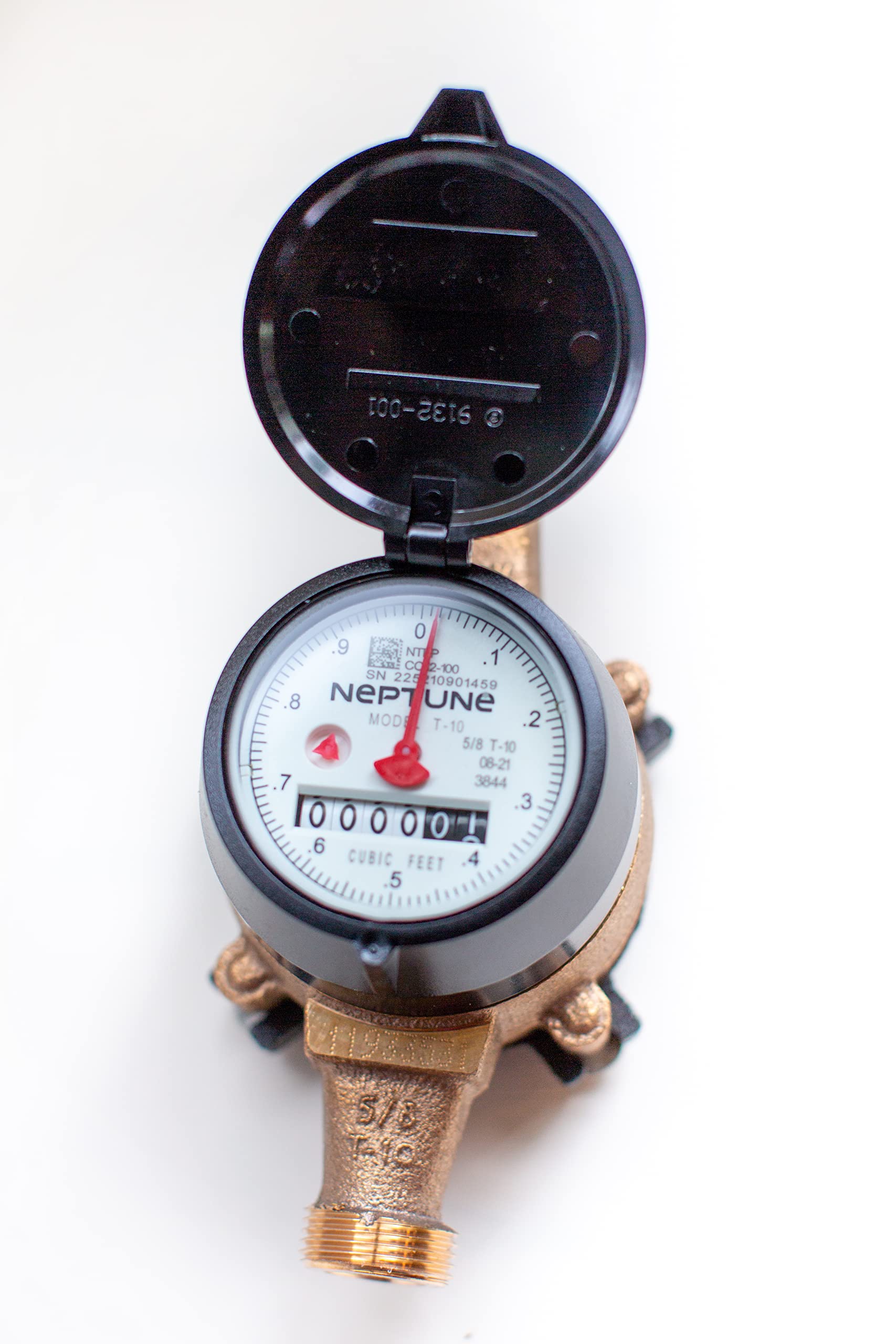 Neptune T-10 3/4" (5/8" x 3/4") Direct Read Bronze Meter with Couplings - Measuring in Cubic Feet