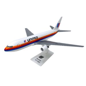 flight miniatures united (76-93) 767-200 1:200 scale - plastic snap-fit model airplane - collectible replica of united airlines aircraft - part# abo-76720h-002