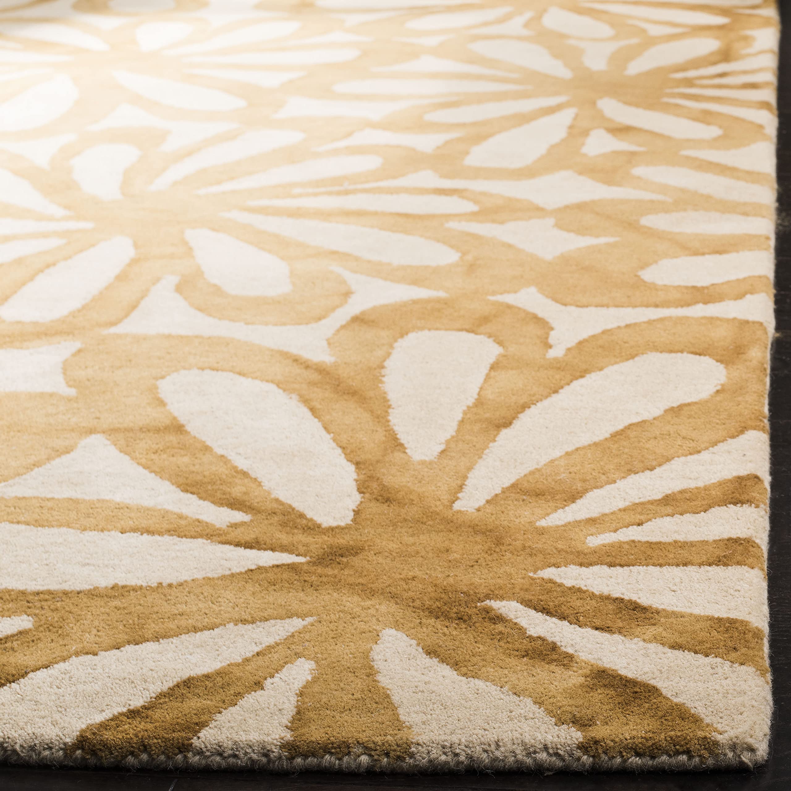 SAFAVIEH Dip Dye Collection 2' x 3' Beige / Gold DDY527M Handmade Floral Watercolor Premium Wool Accent Rug