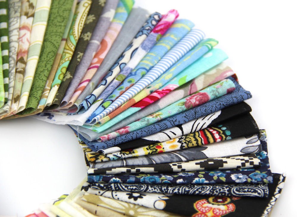 50pcs 1010cm Fabric Patchwork Craft Material Batiks Mixed Squares Bundle