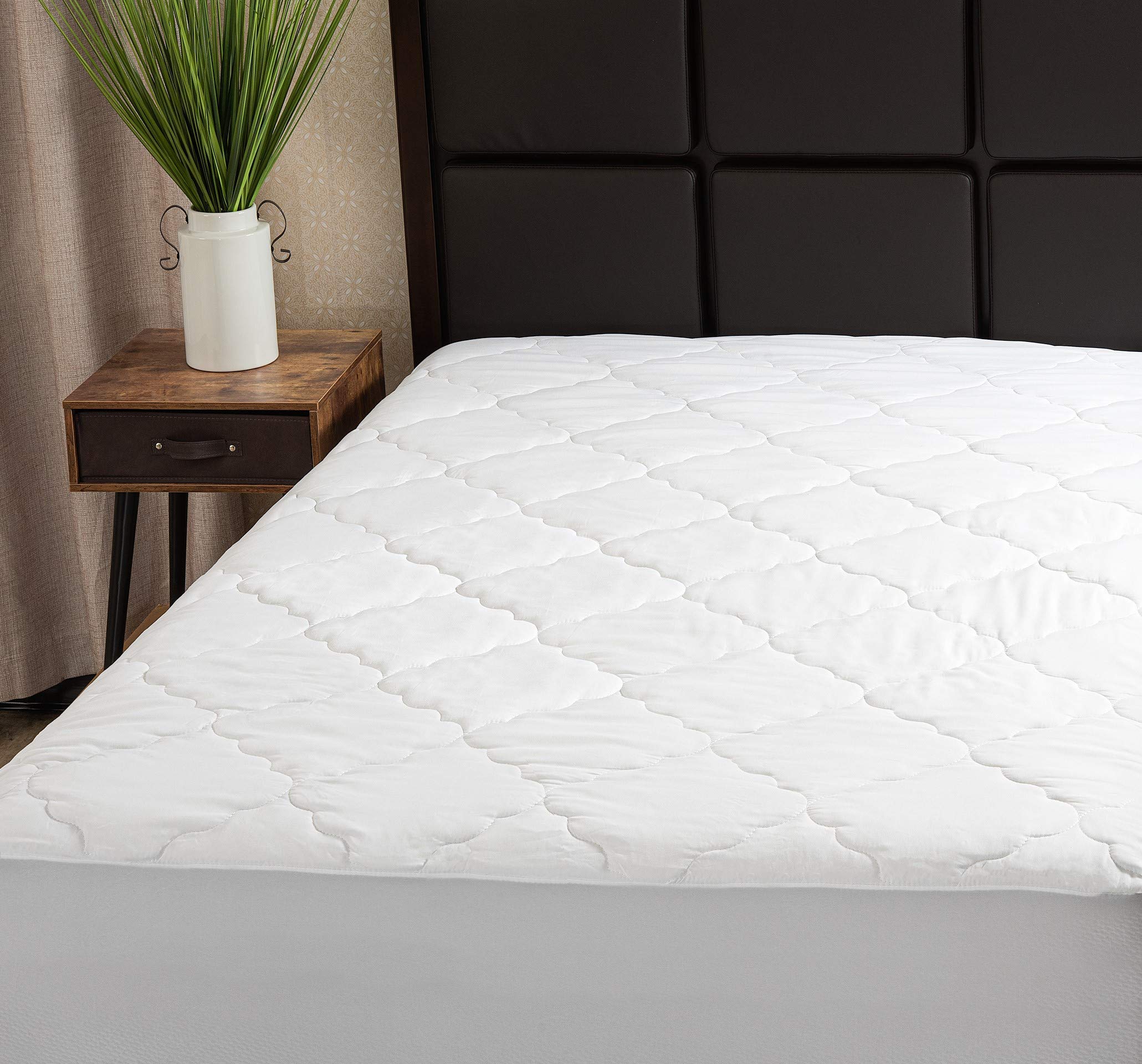 Micropuff Fitted Mattress Pad - Full XL Size Mattress Pad - Soft and Comfortable Fitted Mattress Protector - Mattress Cover Stretches up to 12 Inches Deep - Easy to Wash