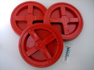 gamma seal lid, red, 3 pack - new! - boxed! - 5 gallon bucket lids (fits 3.5, 5, 6, & 7 gal.) storage container lid