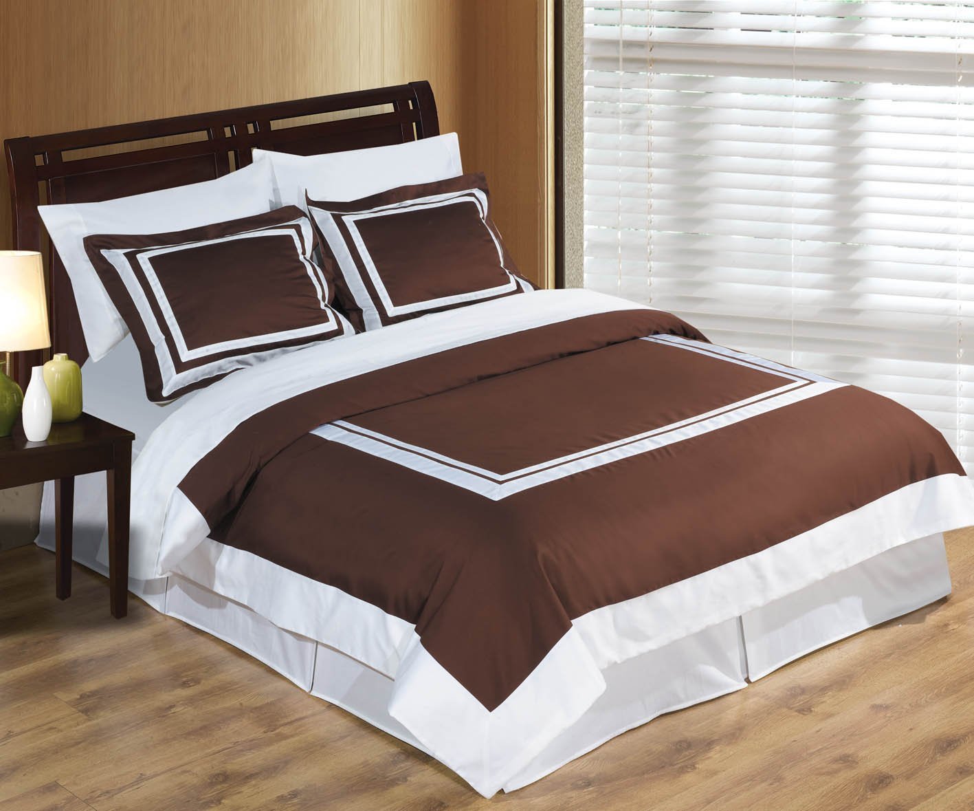 Hotel Chocolate and White 3-Piece Full/Queen Comforter Cover (Duvet-Cover-Set) 100-Percent Cotton, 300-Thread-Count