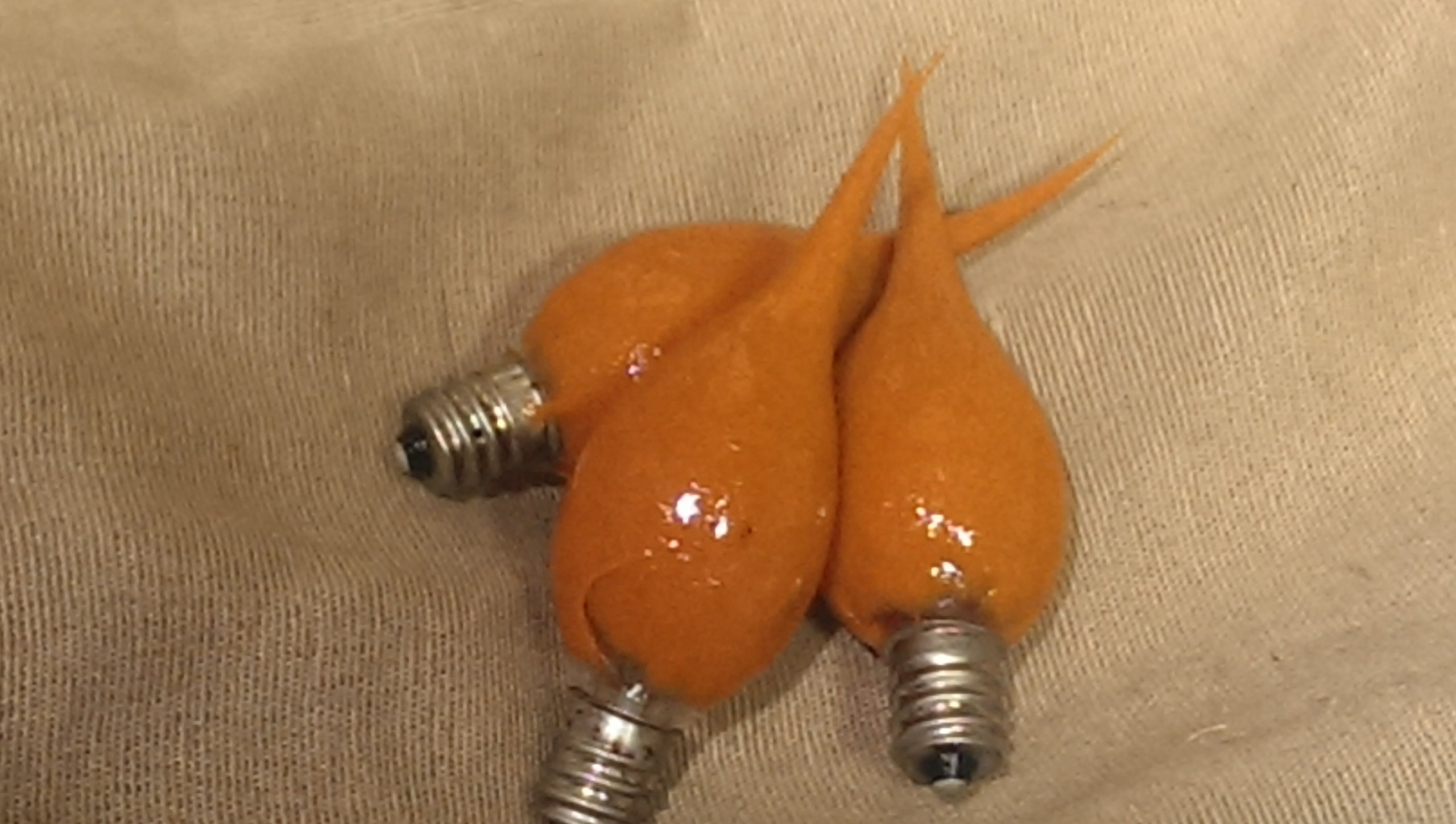 On The Bright Side - Scented Silicone Light Bulb - Pack of 3 - Pumpkin Spice