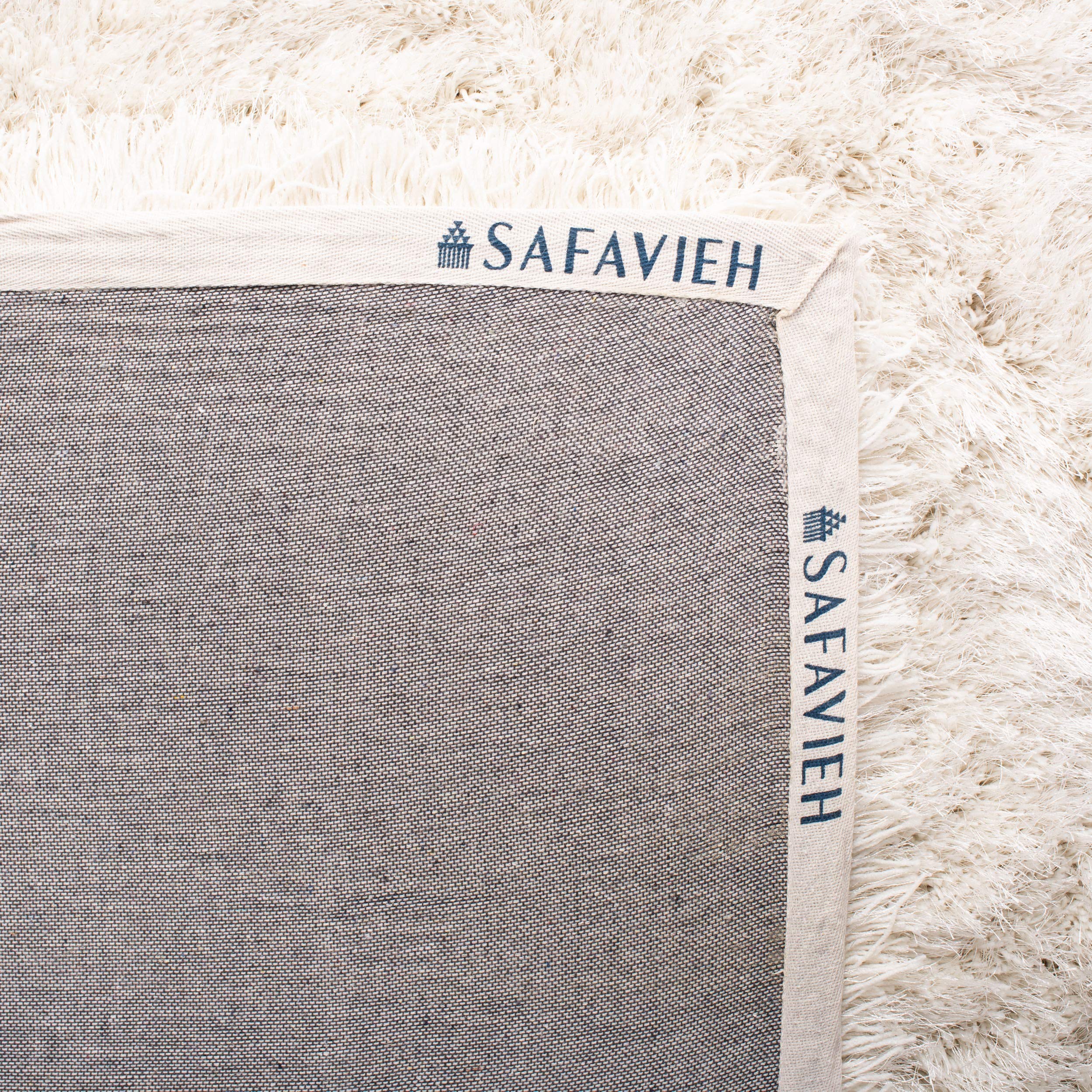 SAFAVIEH Venice Shag Collection Accent Rug - 2' x 3', Pearl, Handmade Glam, 3-inch Thick Ideal for High Traffic Areas in Entryway, Living Room, Bedroom (SG256P)