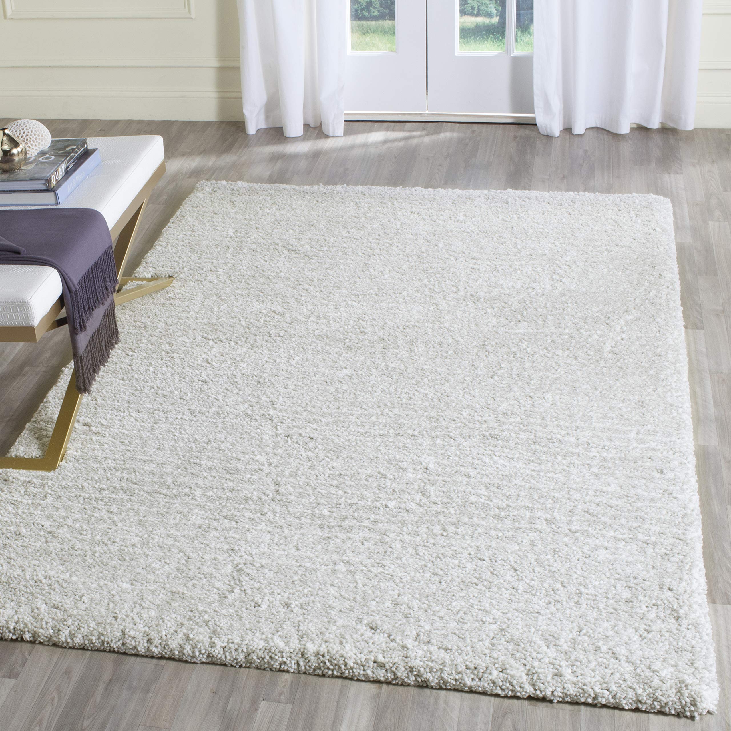 SAFAVIEH Ultimate Shag Collection 4' x 6' Silver / Ivory SGU211A Handmade Solid 1.6-inch Thick Area Rug