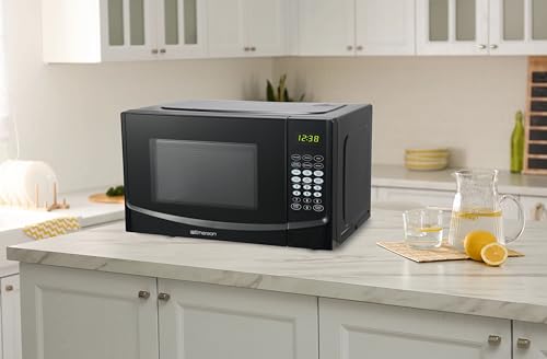 Emerson MW9255B Countertop Microwave Oven, 6 Pre-Programmed Settings, Removable Glass Turntable and Child Safety Lock, 0.9 Cu ft, 900W, Black