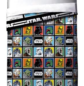 Star Wars Classic Grid Full Comforter - Super Soft Kids Reversible Bedding features Darth Vader, Stormtrooper, and Chewbacca - Fade Resistant Polyester Microfiber Fill (Official Star Wars Product)