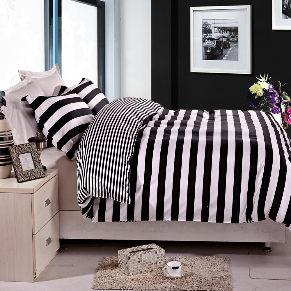 NTBAY 3 Pieces Duvet Cover Set Queen Size, Reversible Zipper Comforter Cover with 4 Corner Ties and 2 Pillow Shams, Soft Brushed Microfiber Comforter Cover Set with Black and White Striped Printed