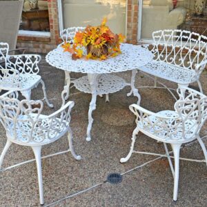 Westcharm White Cast Aluminum 2-Person Bench for Outdoor Garden Patio Yard Park Lawn with White Heart | Antique Victorian Dining Loveseat