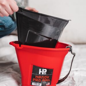 Handy Paint Pro Pail, Holds 1/2 Gallon of Paint or Stain, Accommodates up to a 6 1/2 inch Mini-Roller and 3 inch Brush