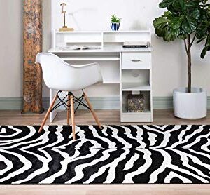 Unique Loom Wildlife Collection Area Rug - Okapi (3' 3" x 5' 3" Rectangle Black/Cream)