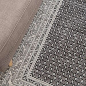 Unique Loom Williamsburg Collection Traditional Border with Dotted Center Area Rug, 5' 3" x 8' Rectangle, Gray/Black