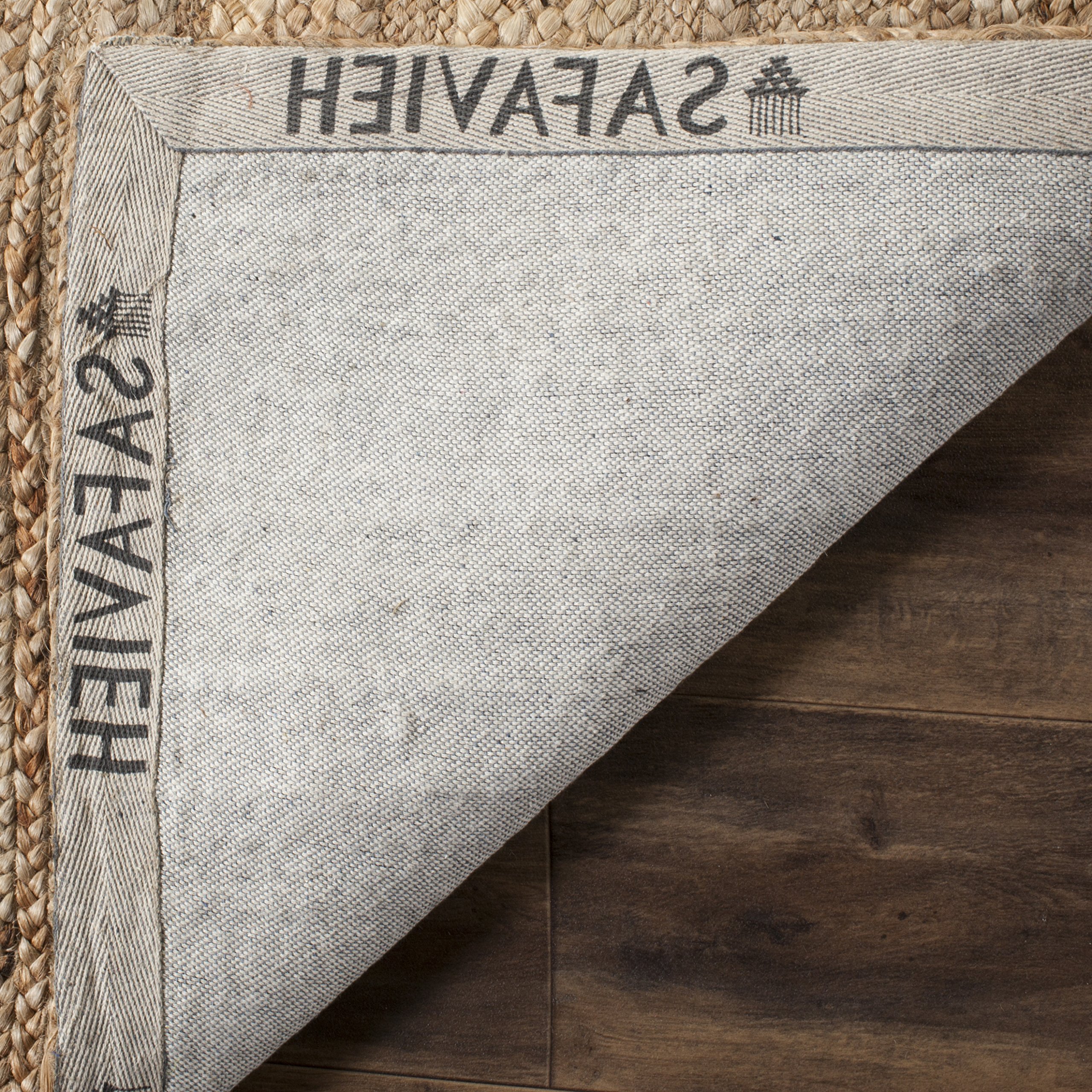 SAFAVIEH Natural Fiber Collection Accent Rug - 4' x 6', Natural, Handmade Farmhouse Jute, Ideal for High Traffic Areas in Entryway, Living Room, Bedroom (NF923A)