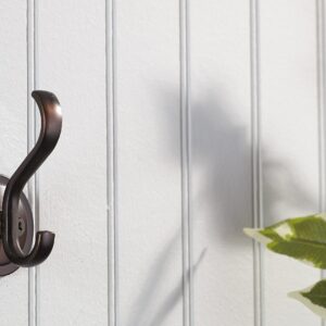 Richelieu Hardware BP84025BORB Classic Metal Hook, Brushed Oil-Rubbed Bronze