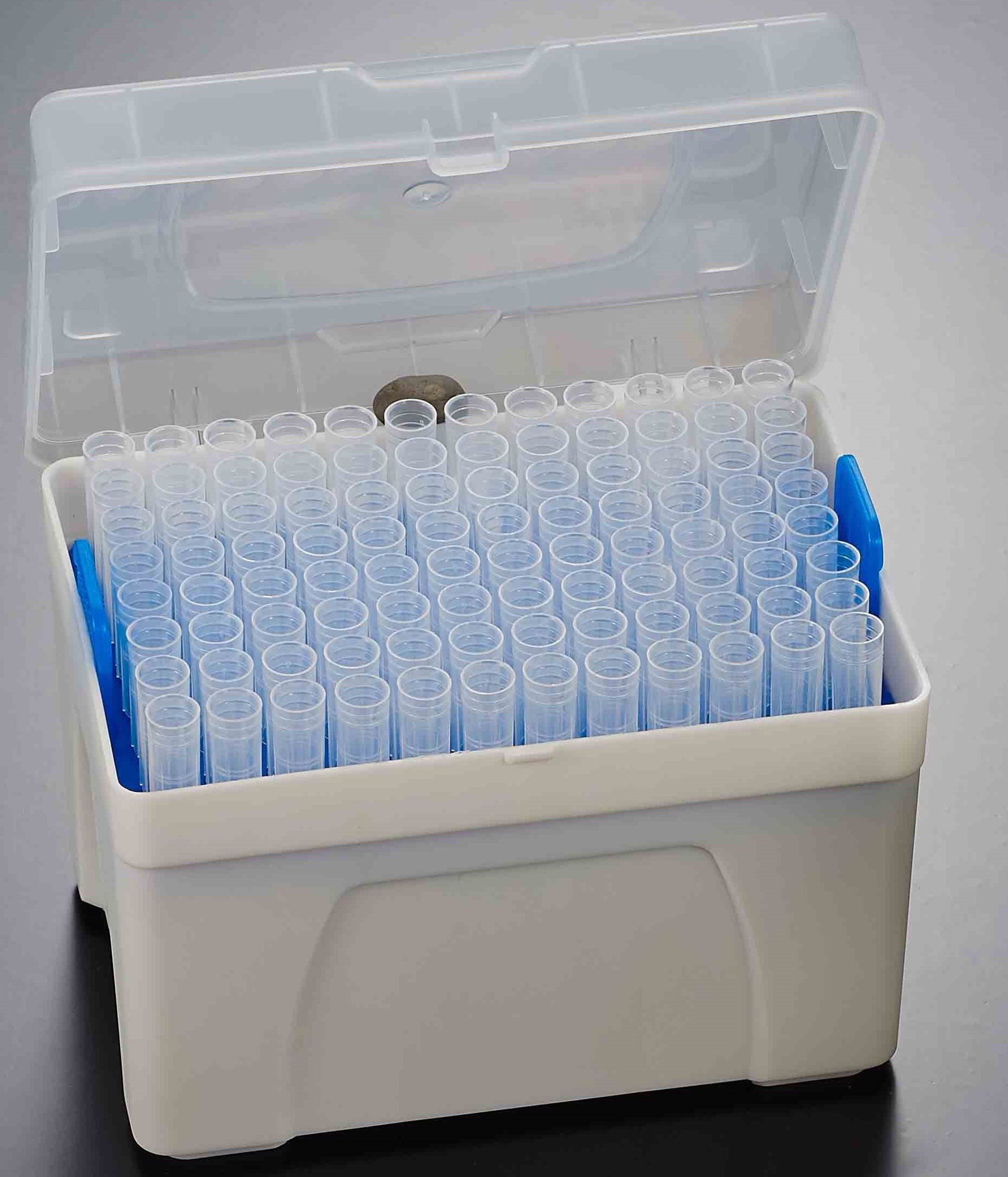 EarthOx Sterile Pipette Tips 1000 µL (96 Tips/Rack)