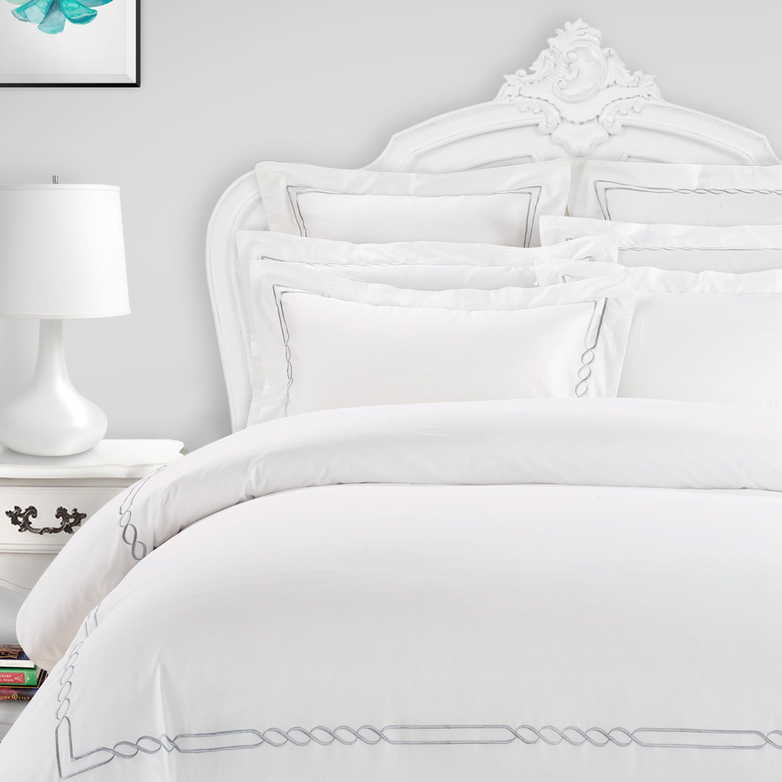 Superior 200 Thread Count 100% Cotton Embroidered Lorenz Duvet Cover Set, King/California King